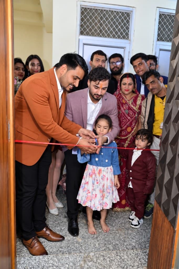 Ranjeet Saini at the Qrologic office opening ribbon cutting